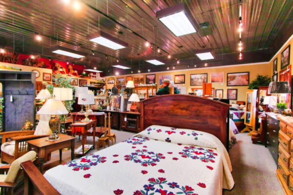 Dutch Country Heirloom Furniture3